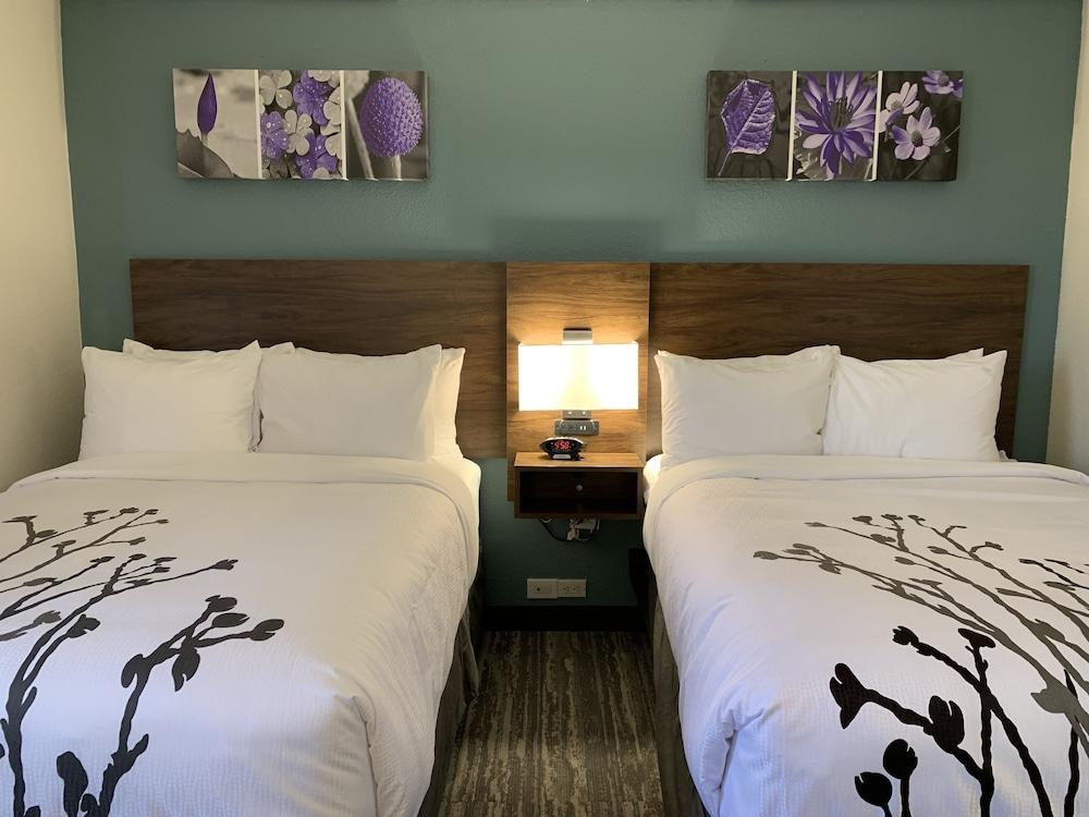 Chesapeake Inn And Suites Lexington Park Patuxent River Naval Air Station Kaliforniya Dış mekan fotoğraf