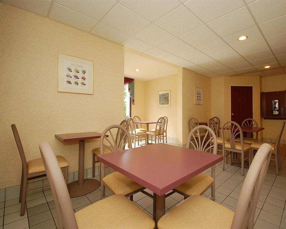 Chesapeake Inn And Suites Lexington Park Patuxent River Naval Air Station Kaliforniya Restoran fotoğraf